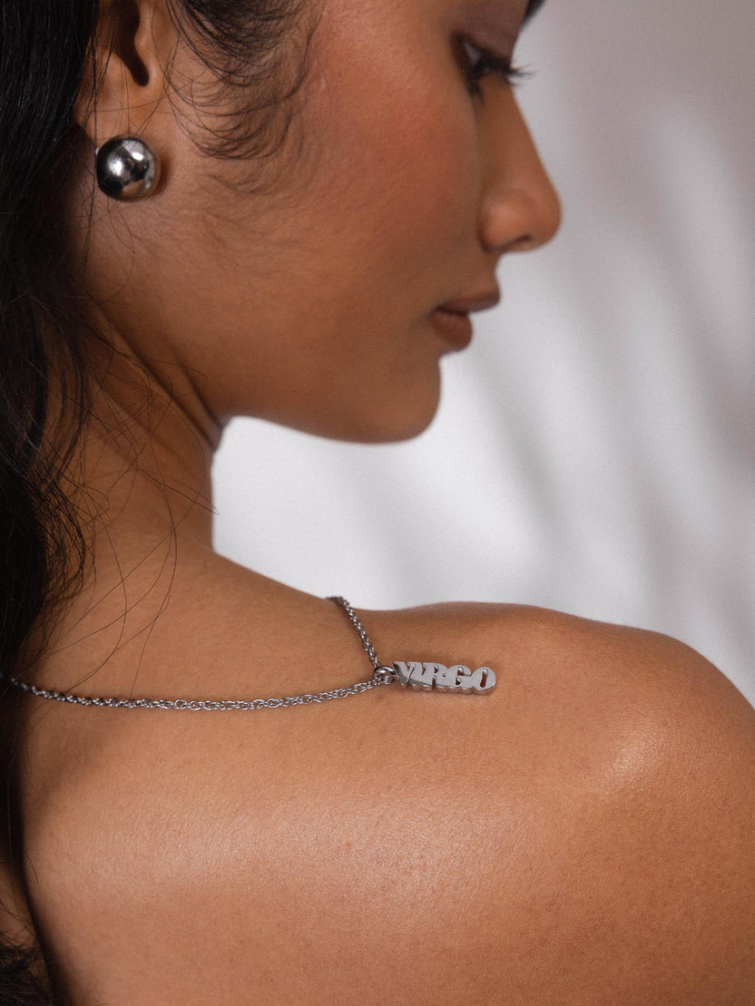 {"color":"Silver"}