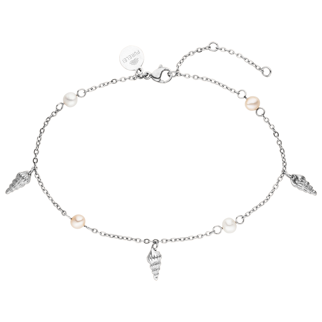 PURELEI Akala Fusskettchen in Silber mit Muschelanhängern und Süßwasserperlen, elegant und feminin.