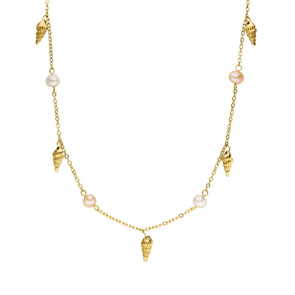 PURELEI Akala Kette aus vergoldetem Edelstahl mit Muschel-Anhängern und echten Perlen, elegant und feminin.