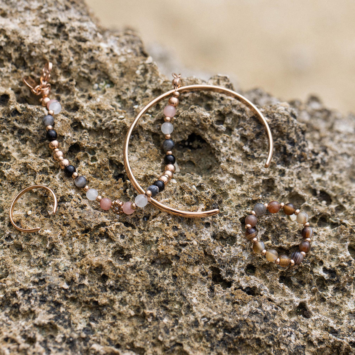 {"color":"Rosegold"}