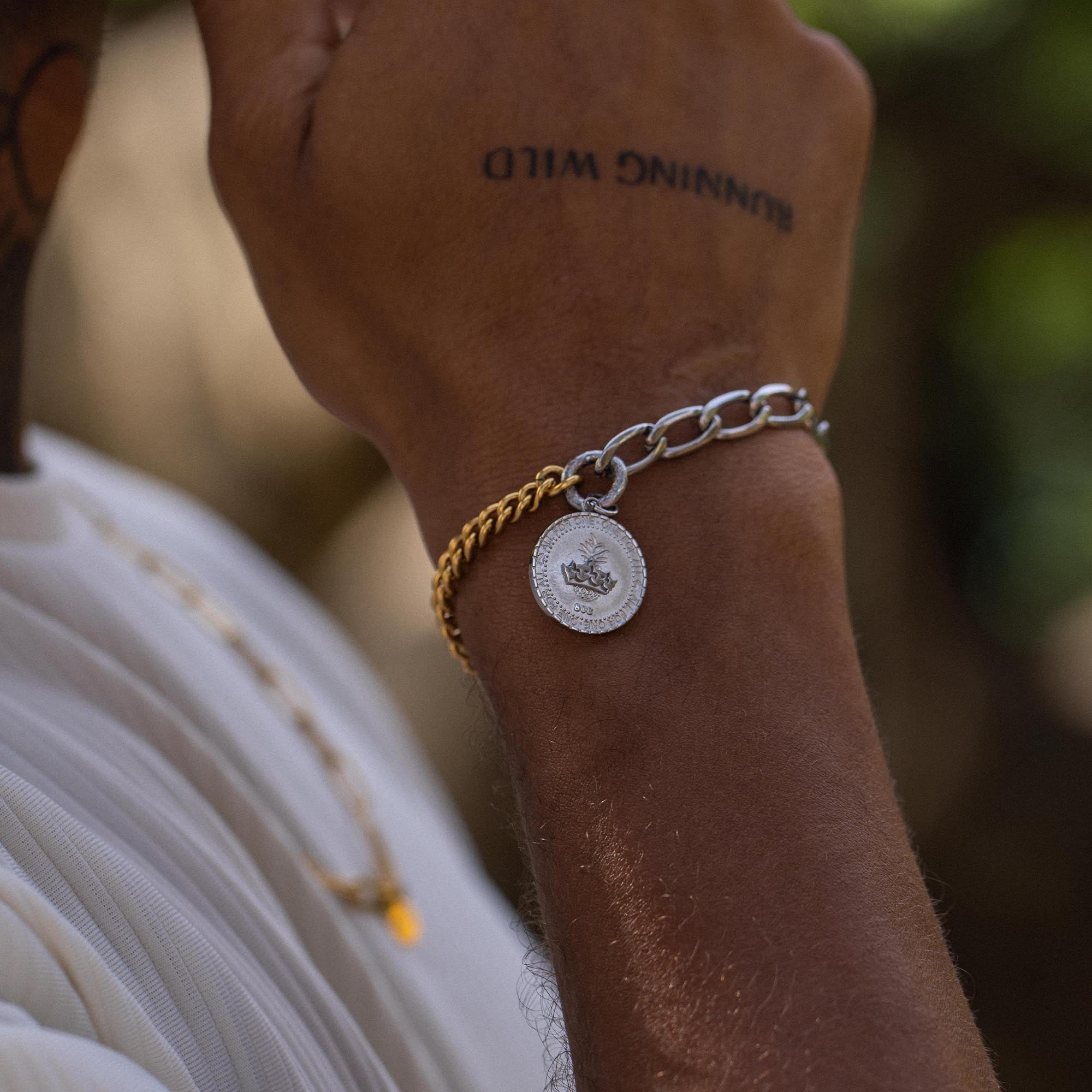 Monarch Armband