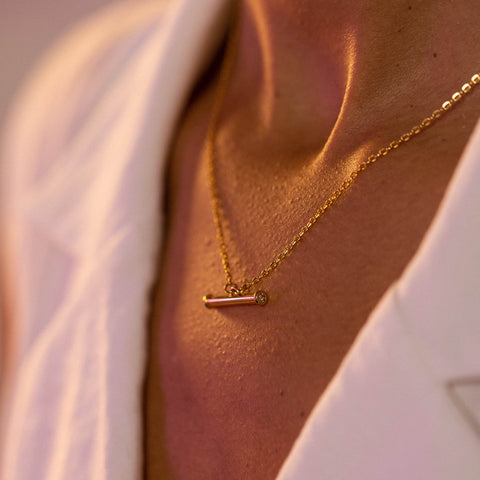 {"color":"Gold"}