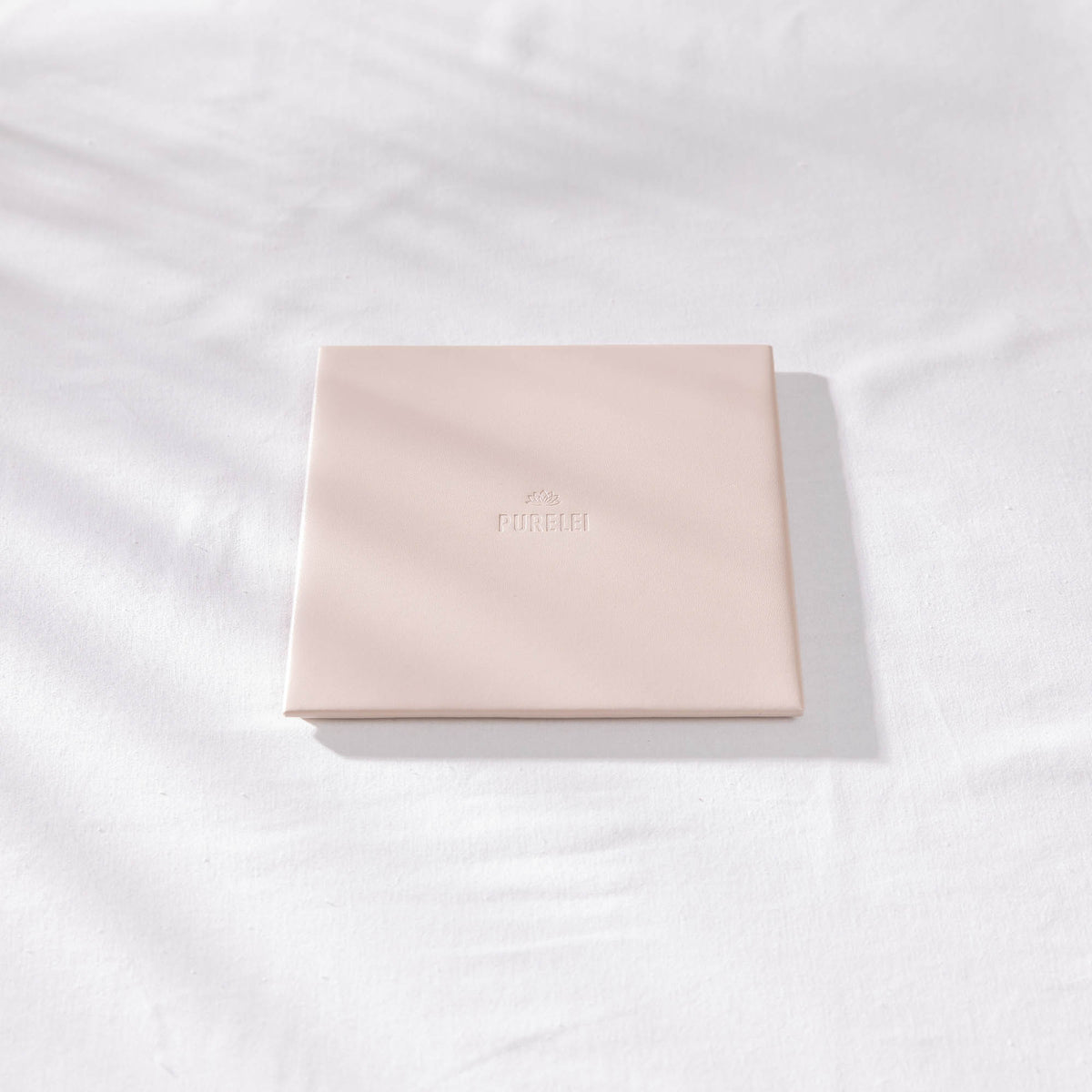 {"color":"Beige"}
